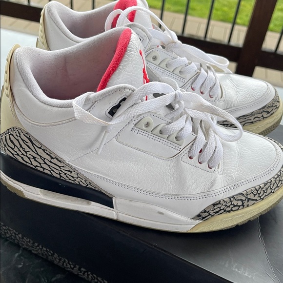AIR JORDAN WHITE CEMENT RETRO 3 MENS SZ 9 - Picture 8 of 11
